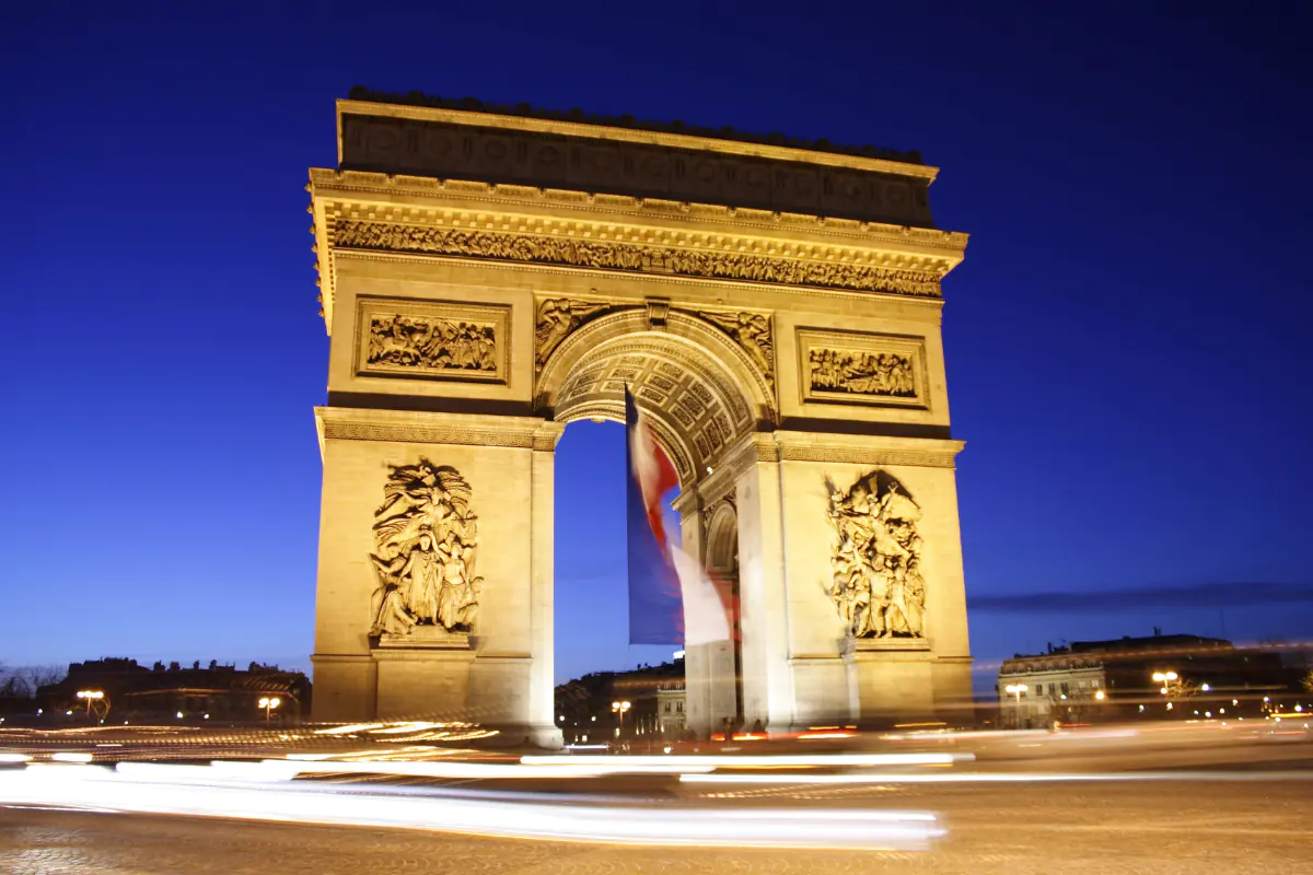 The beautiful Arc de Triomphe at night