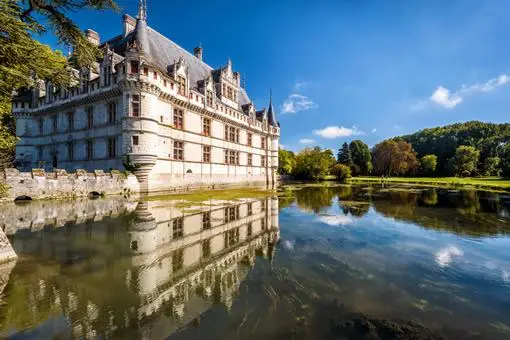 See chateau Azay-le-Rideau on our Loire Valley day tour