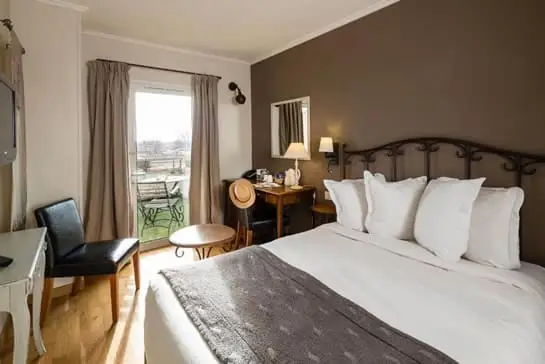 A room at the 4-star Horloge hotel in Avignon