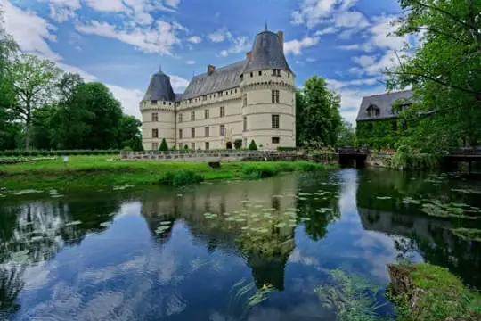 Loire Valley Vouvray Day Trip: See the castle of L'Islette.