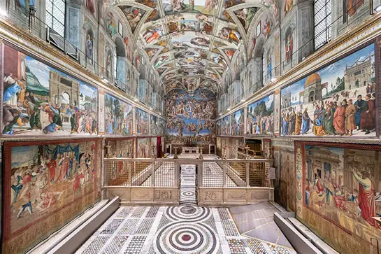 Vatican Night Tour: Inside the enchanting Sistine Chapel