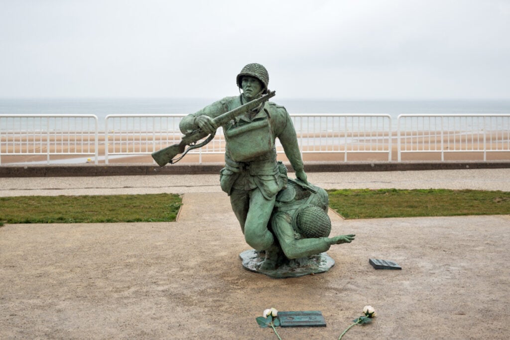 Normandy D-Day Tour: See the American Cemetery at Colleville-sur-Mer