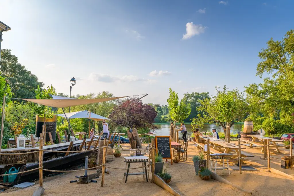 Lunch at the "beach" at Bistro l'Oppidum in Amboise.