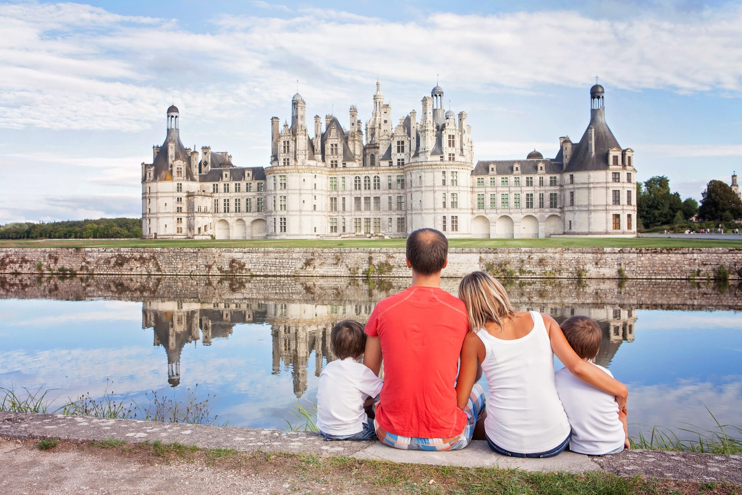Chambord castle from the reflecting pool.