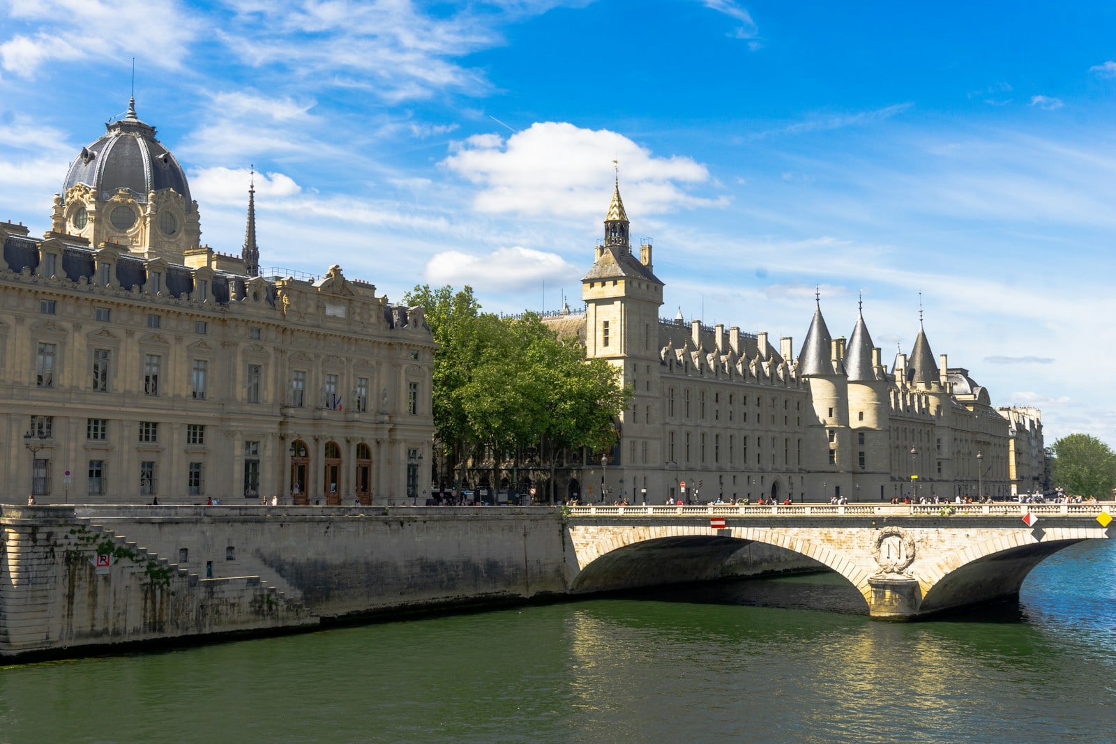 The Conciergerie seen from the Seine