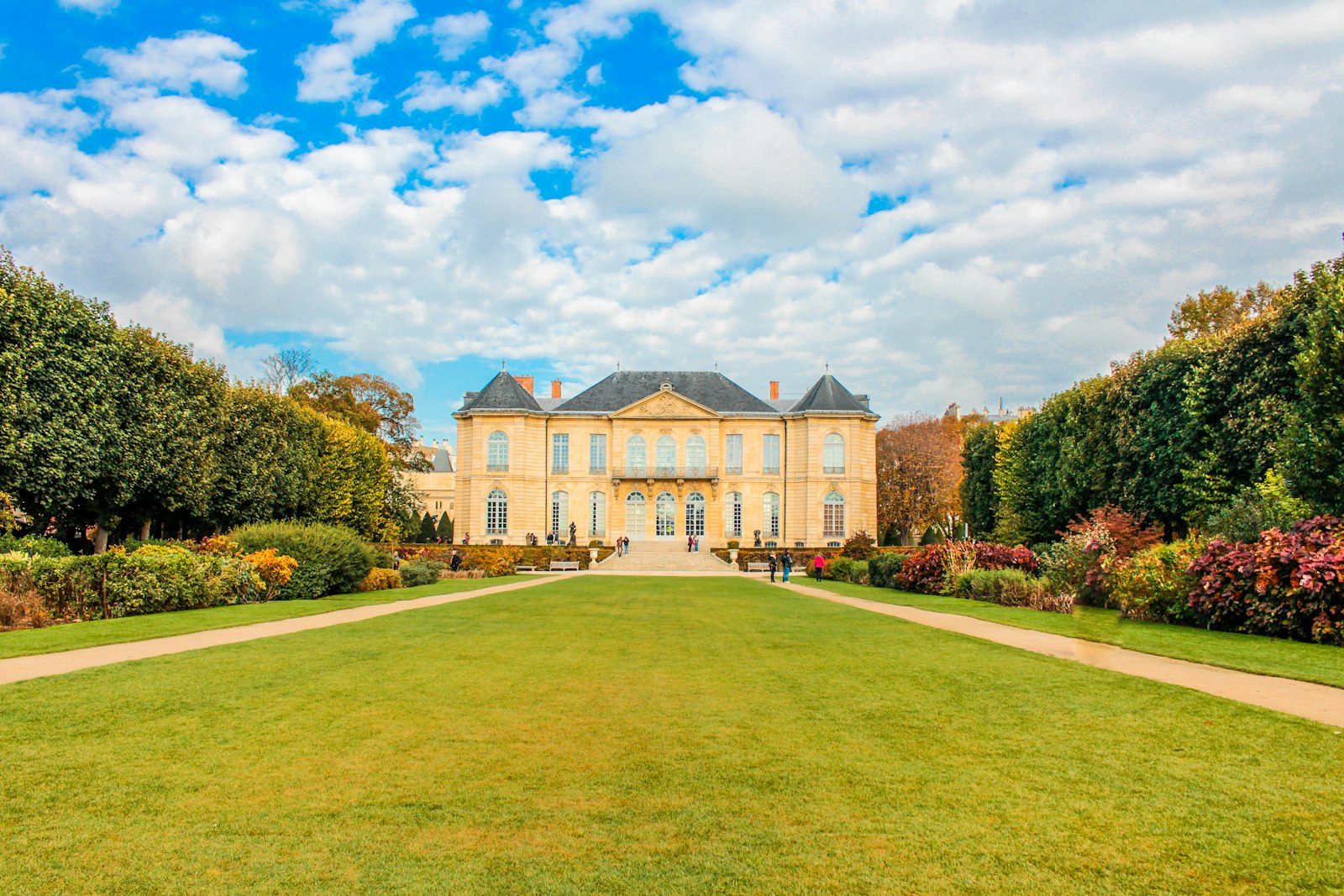 The Hôtel Biron, home of the Musée Rodin, seen across the garden lawn