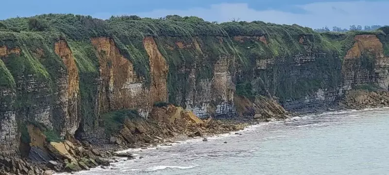 An amazing image of the cliffs at the Pointe du Hoc